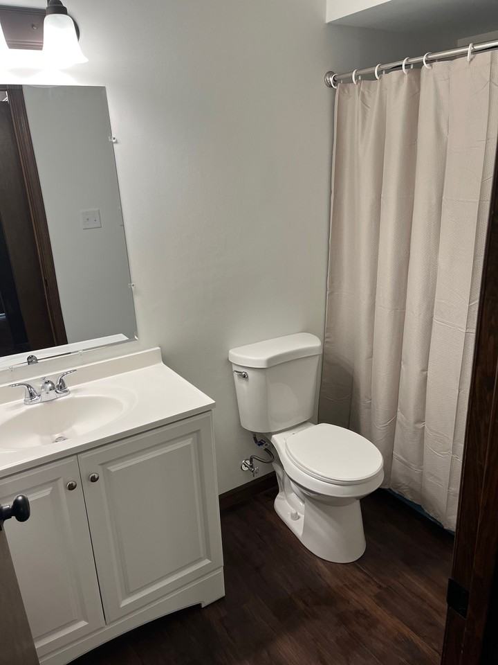 406 W Saint Marys St #3 - Photo 7 of 8