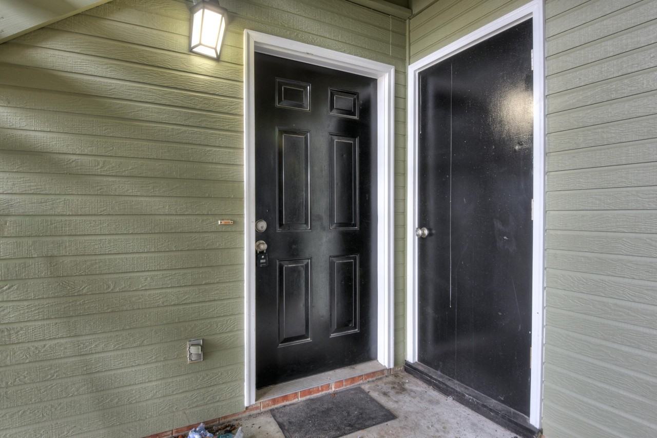 2573 Tobacco Rd #2573C - Photo 2 of 22