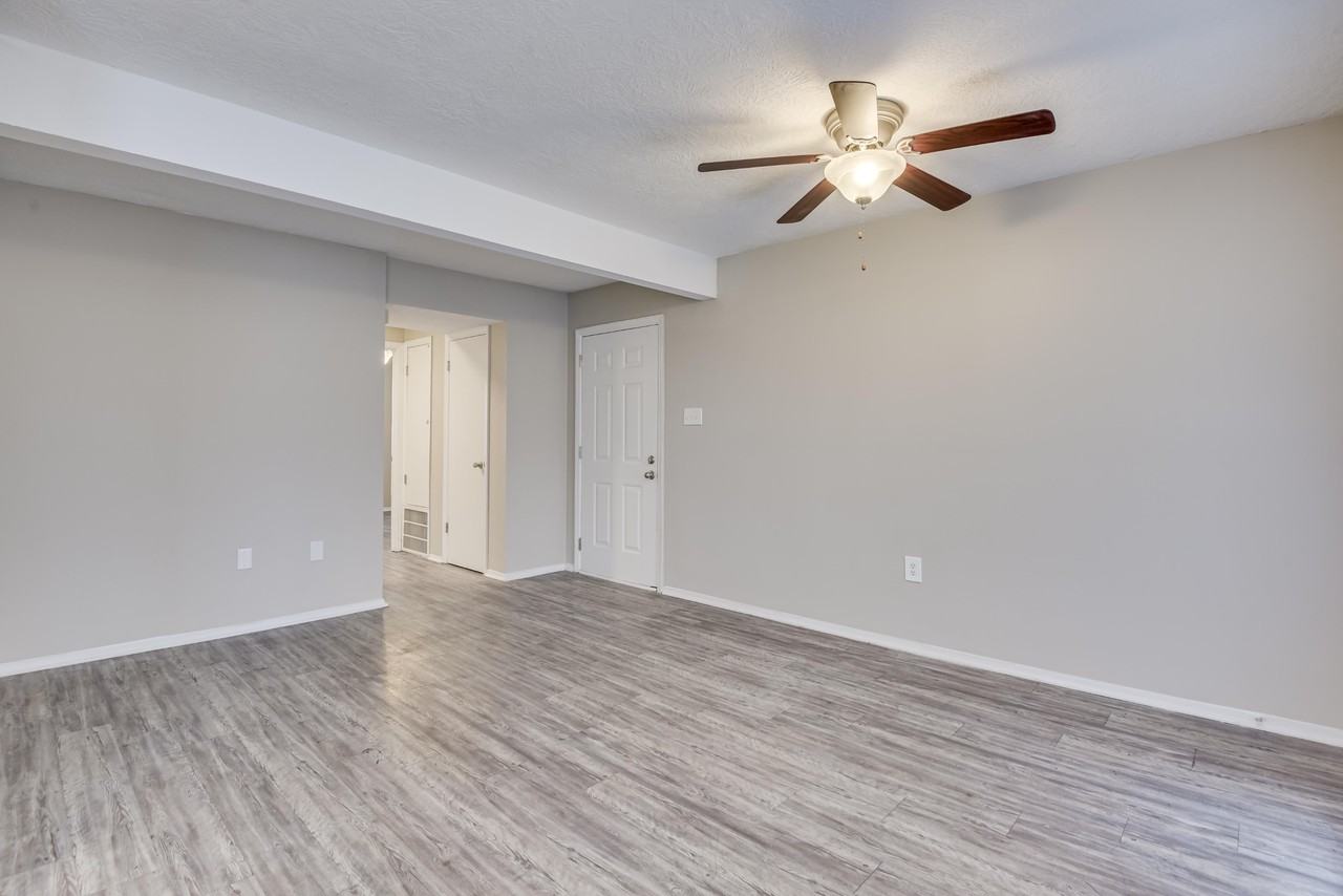 2573 Tobacco Rd #2573C - Photo 3 of 22