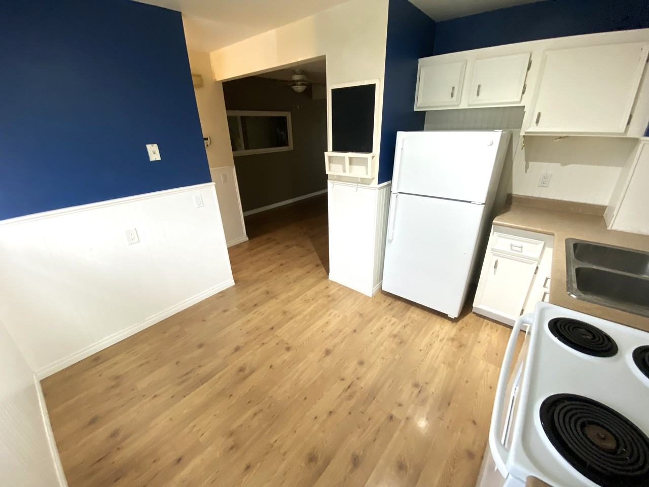 1644 37 Street Northwest - Photo 5 of 21