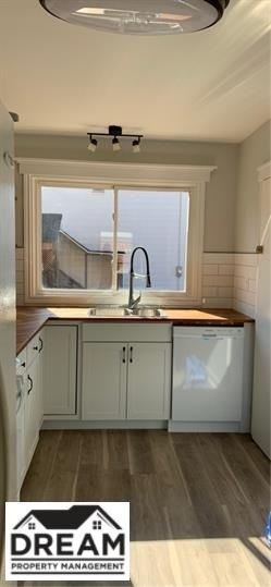 395 Maxwell St #2MAIN - Photo 2 of 14