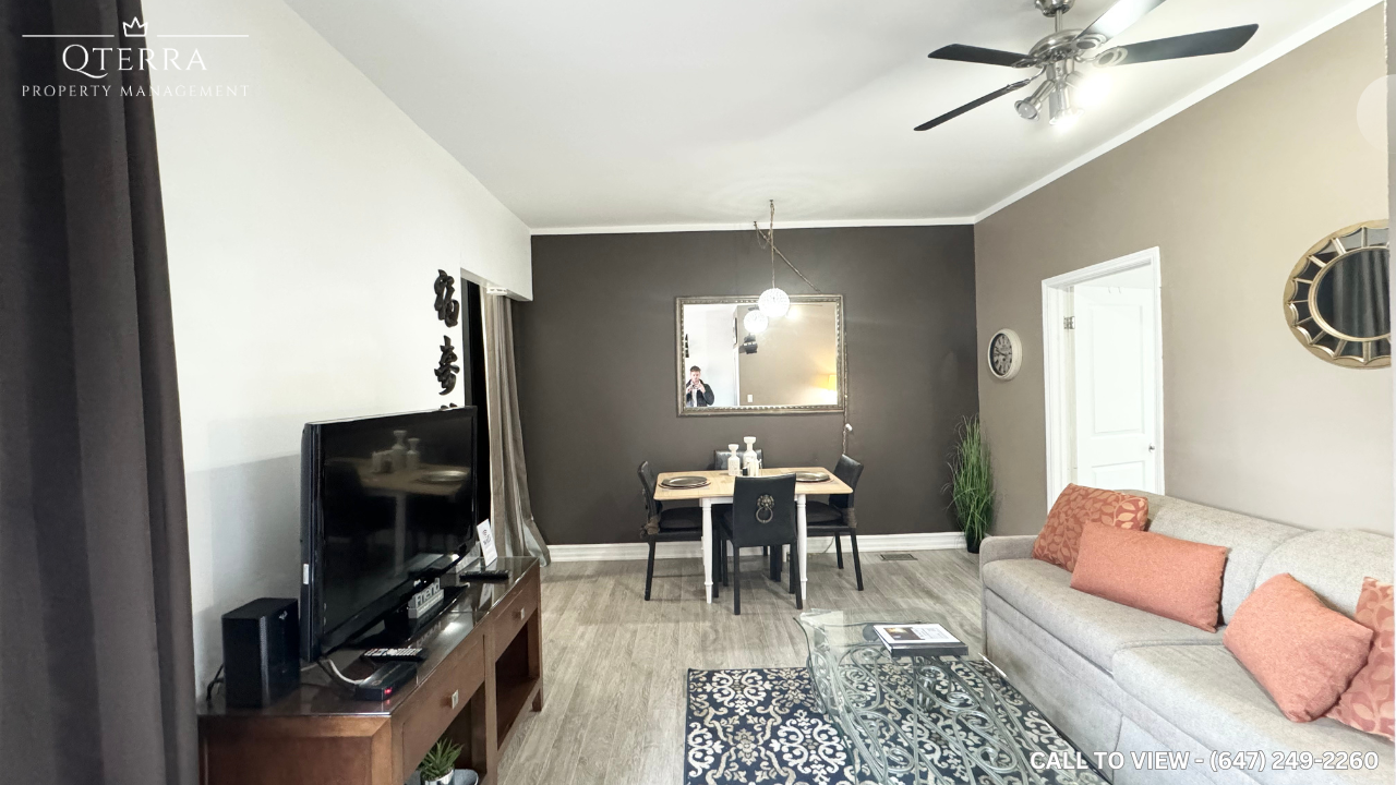 572 Barton St E - Photo 5 of 26