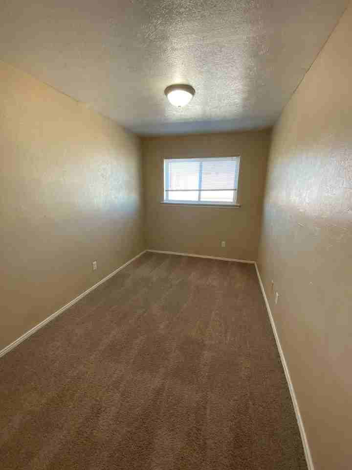 Enclave Apartments - Photo 5 of 8