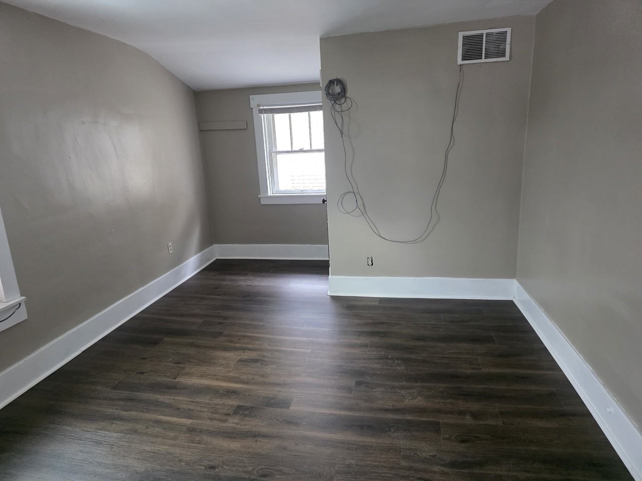 429 S 6th St #1 - Photo 7 of 11