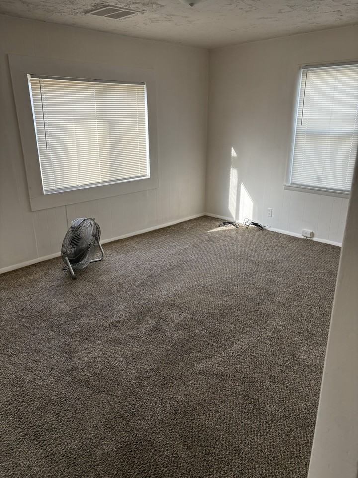 3333 Norton Ave #1 - Photo 3 of 4