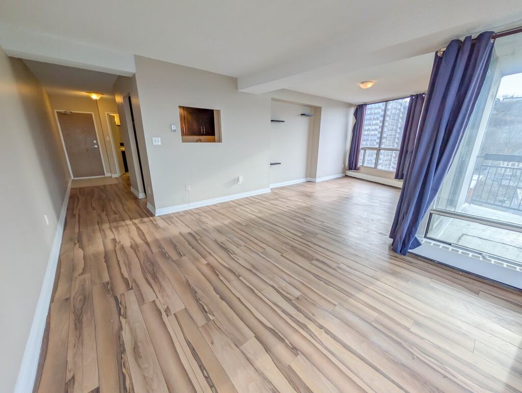 150 Charlton Ave E - Photo 2 of 40