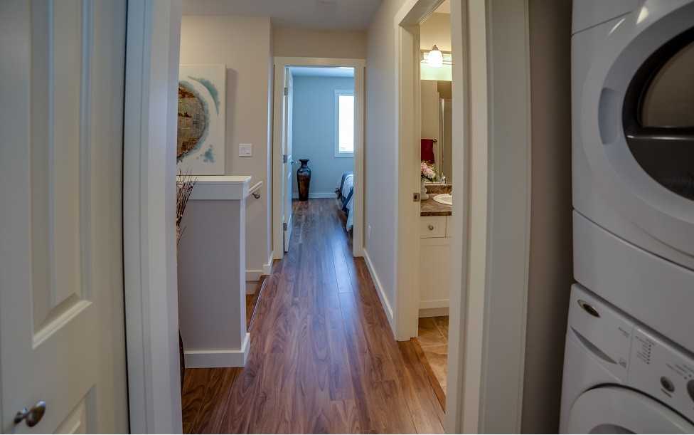 1617 88 Ave #402 - Photo 4 of 13