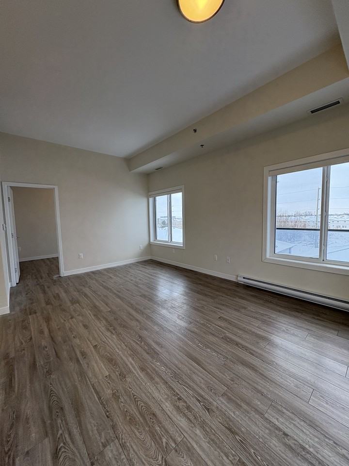 50 Philip Lee Drive 418 - Photo 7 of 14