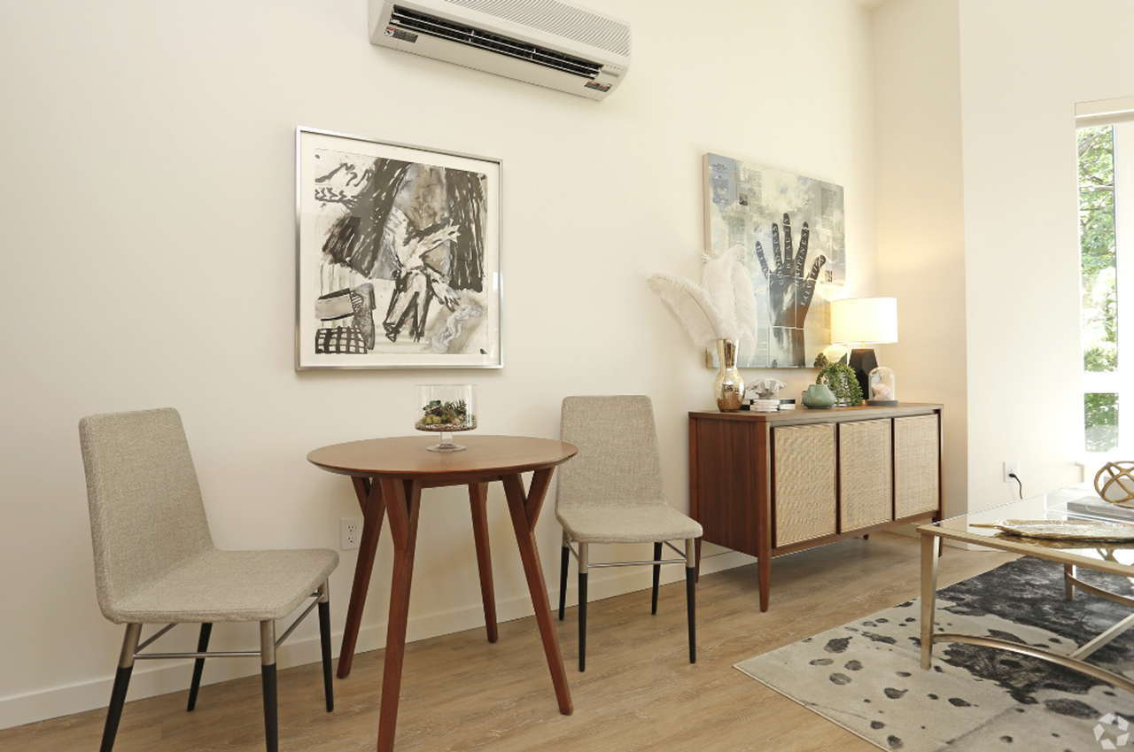 11 Marché Apartments - Photo 4 of 50