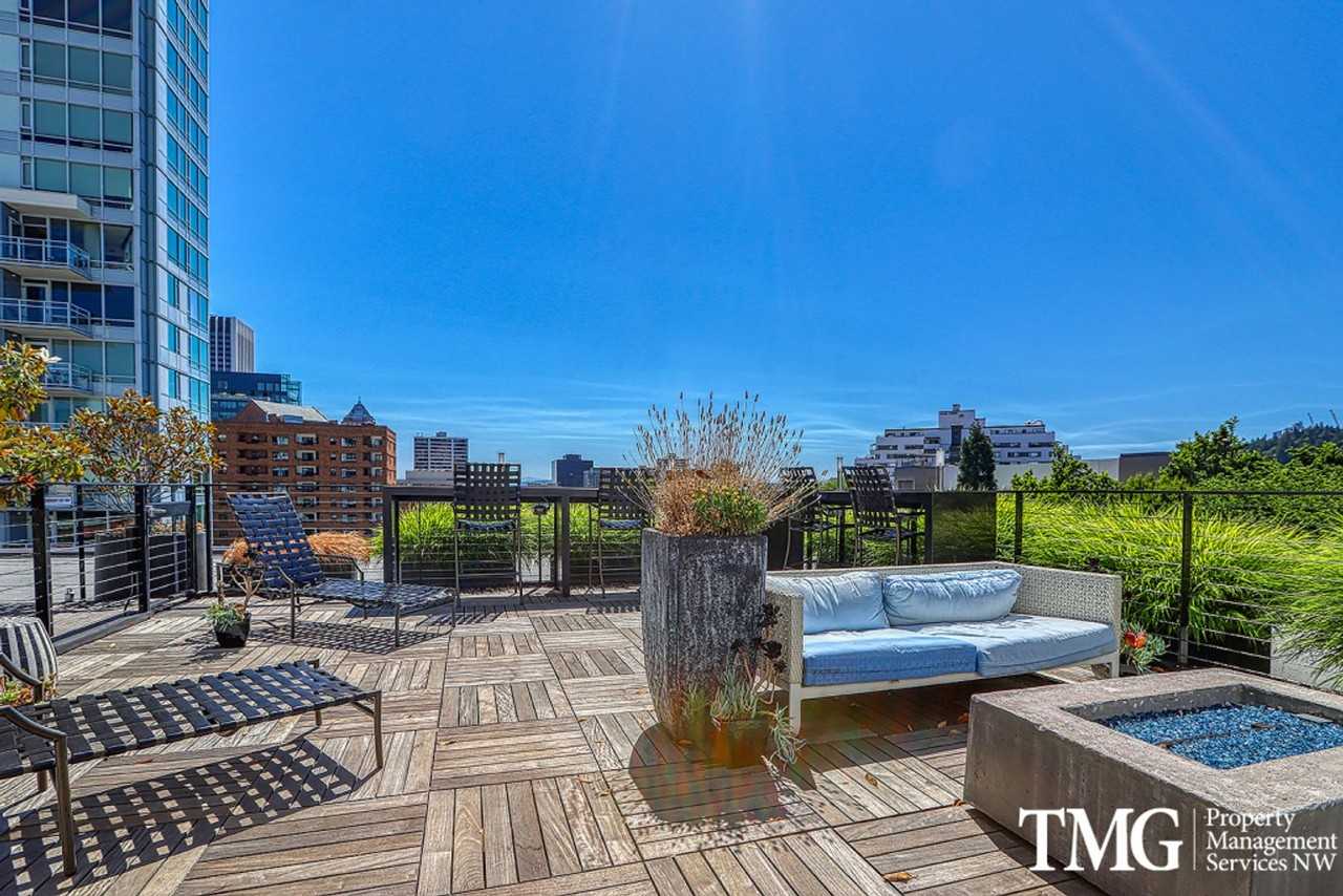 11 Marché Apartments - Photo 7 of 50