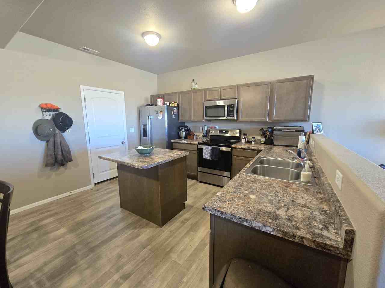 7662 Spruce Pine Grv #1 - Photo 6 of 22