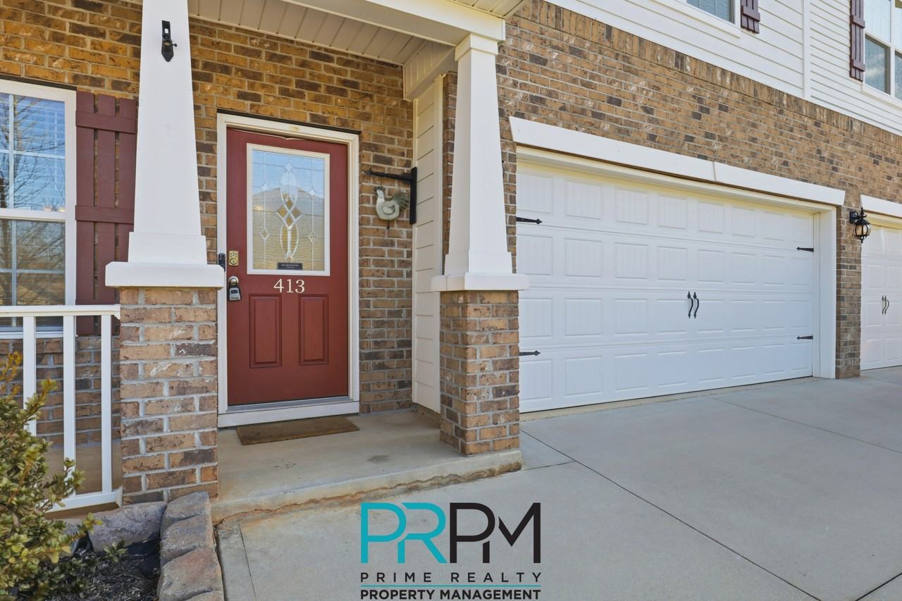 413 Graypointe Dr #1 - Photo 2 of 32