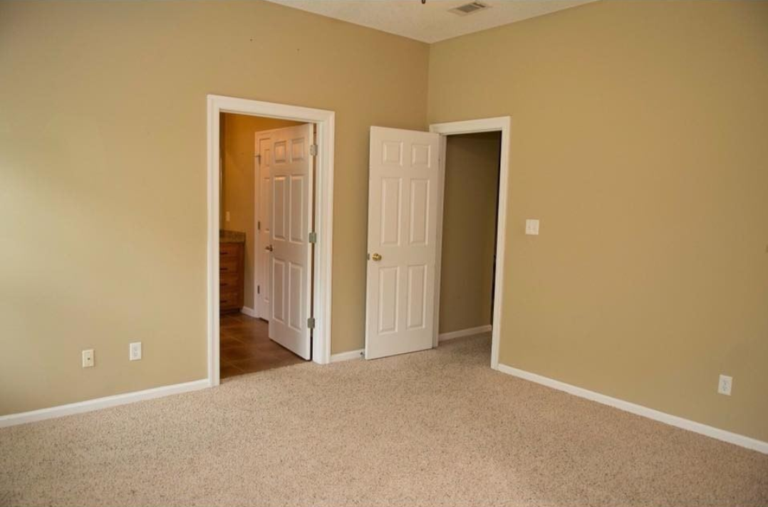 1712 Springhill Pl #1712D - Photo 5 of 6