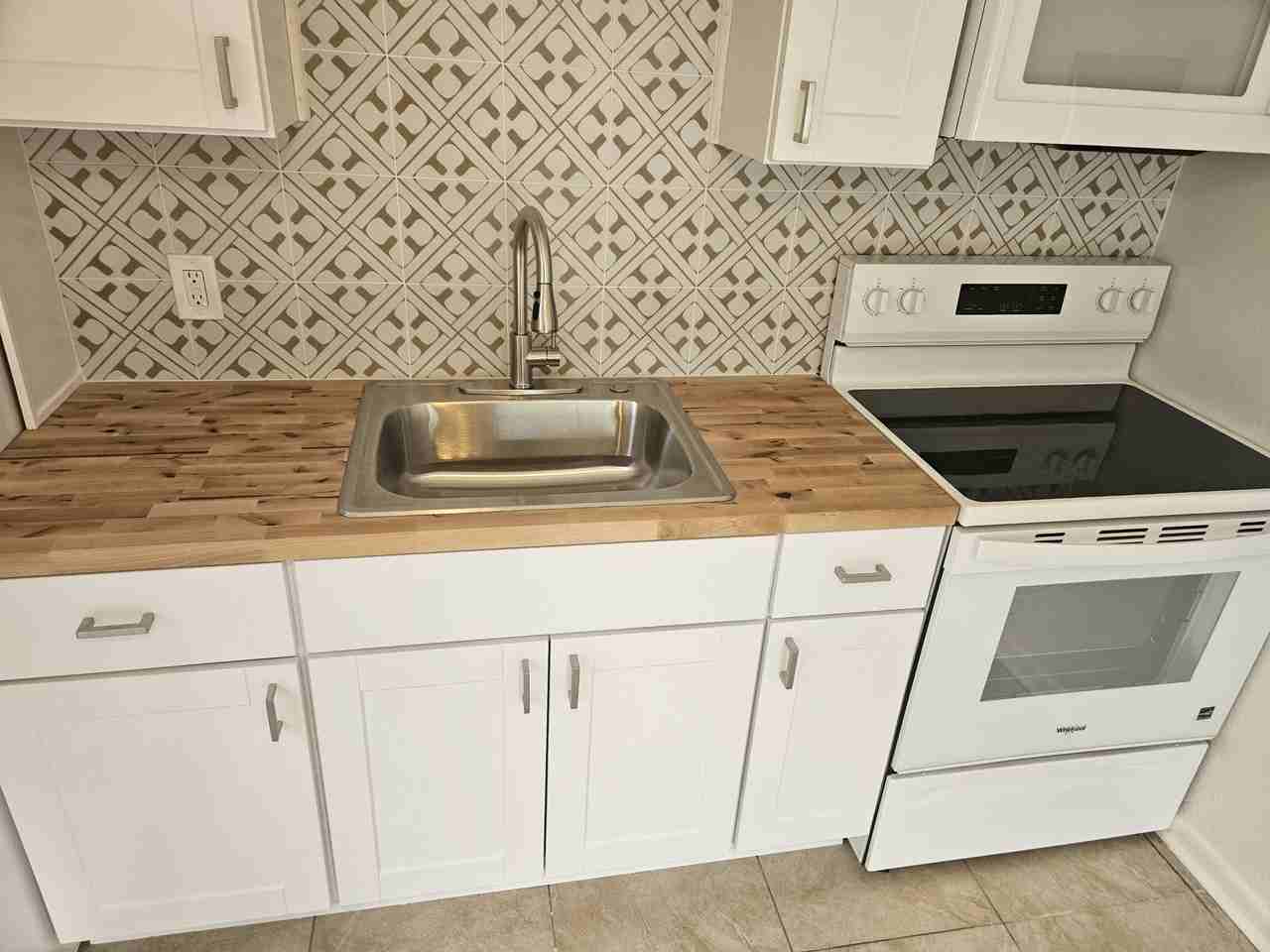 655 7th Ave N #3 - Photo 6 of 16