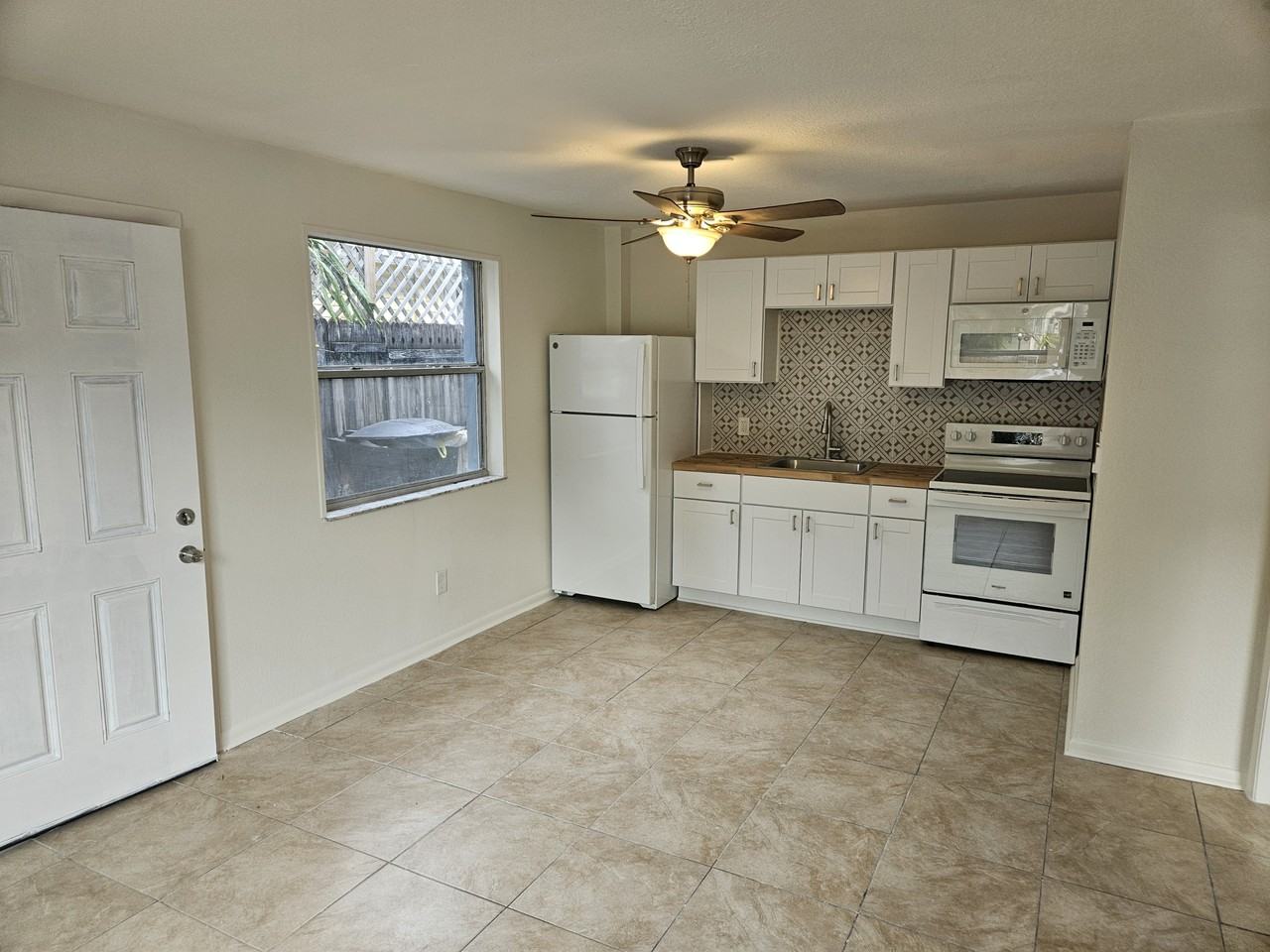 655 7th Ave N #3 - Photo 7 of 16