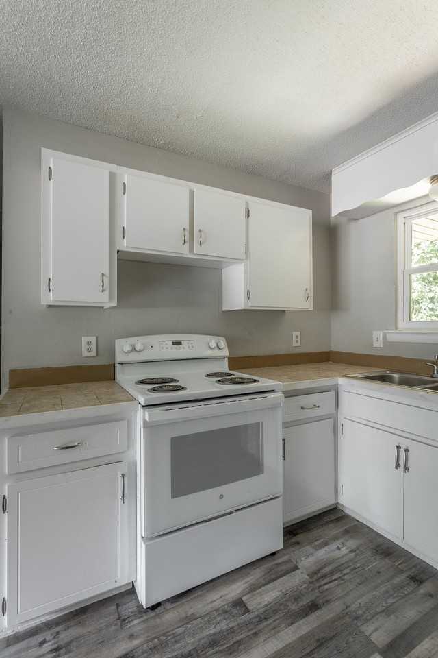 603 Mountain Trl #B - Photo 3 of 35