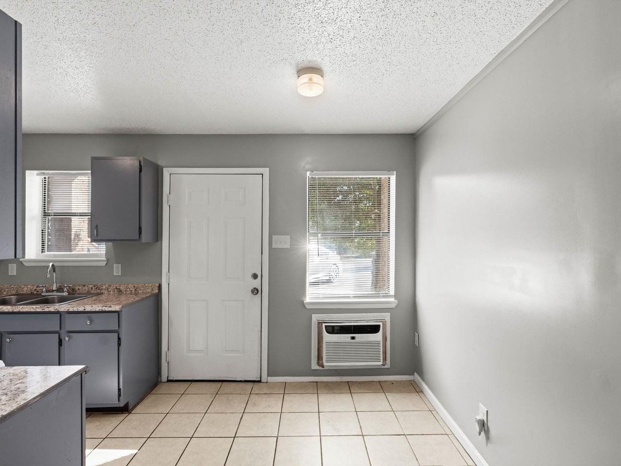 4200 Penny Street SW - Photo 3 of 12