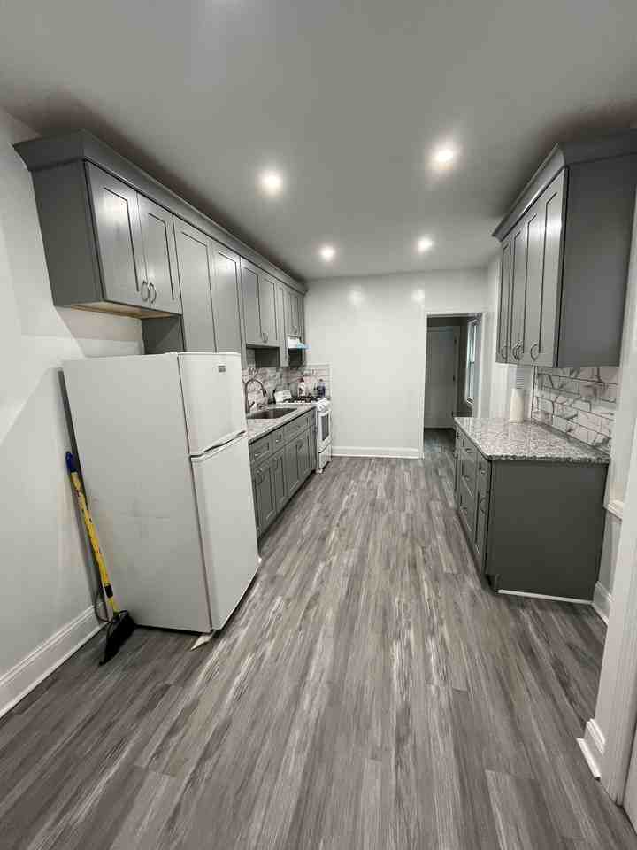 1006 Potter St #1 - Photo 2 of 14