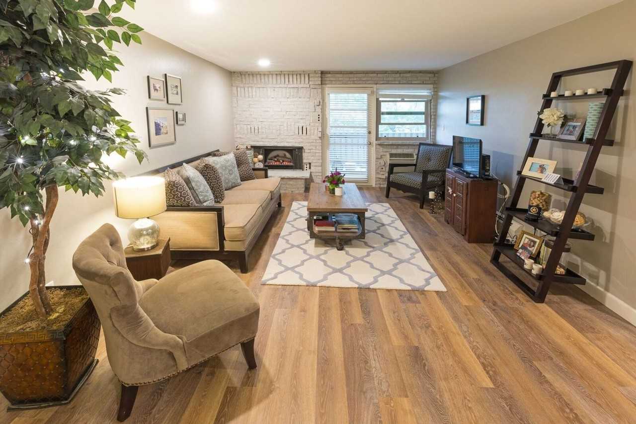 La Fonda Apartments - Photo 4 of 21