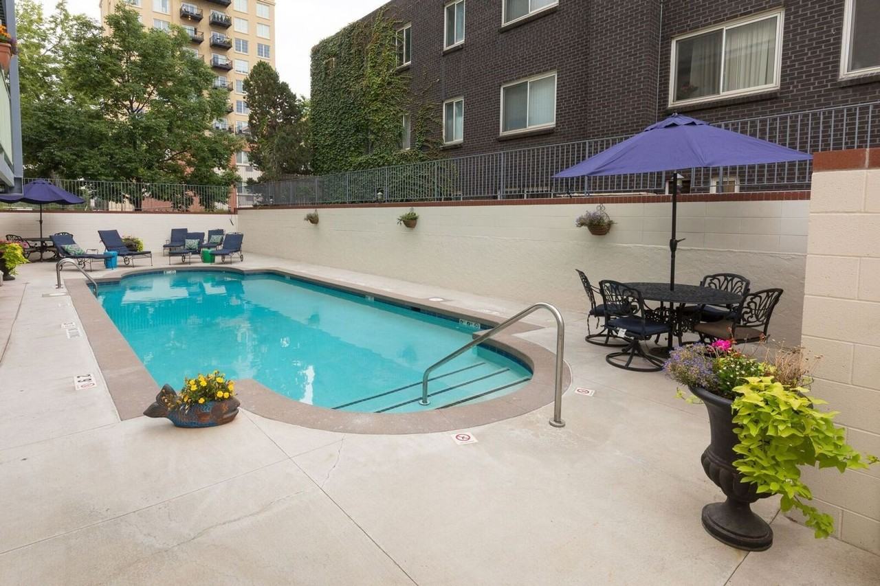 La Fonda Apartments - Photo 5 of 21