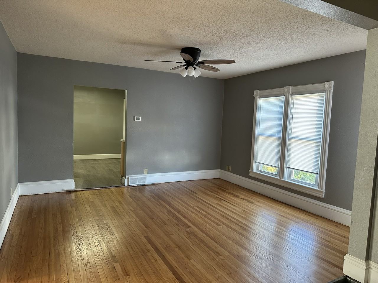 1108 1/2 S Carroll Ave #1 - Photo 5 of 21