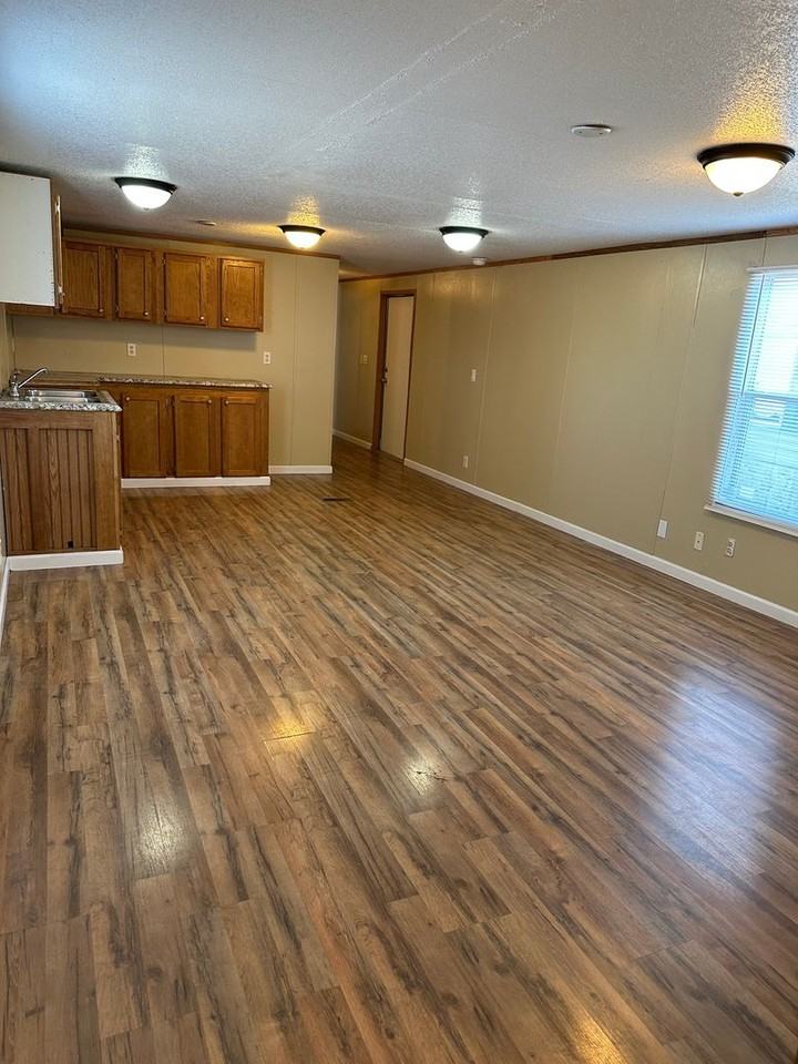 Salem Estates - Photo 2 of 16