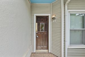 featured image of 904 W 21st St