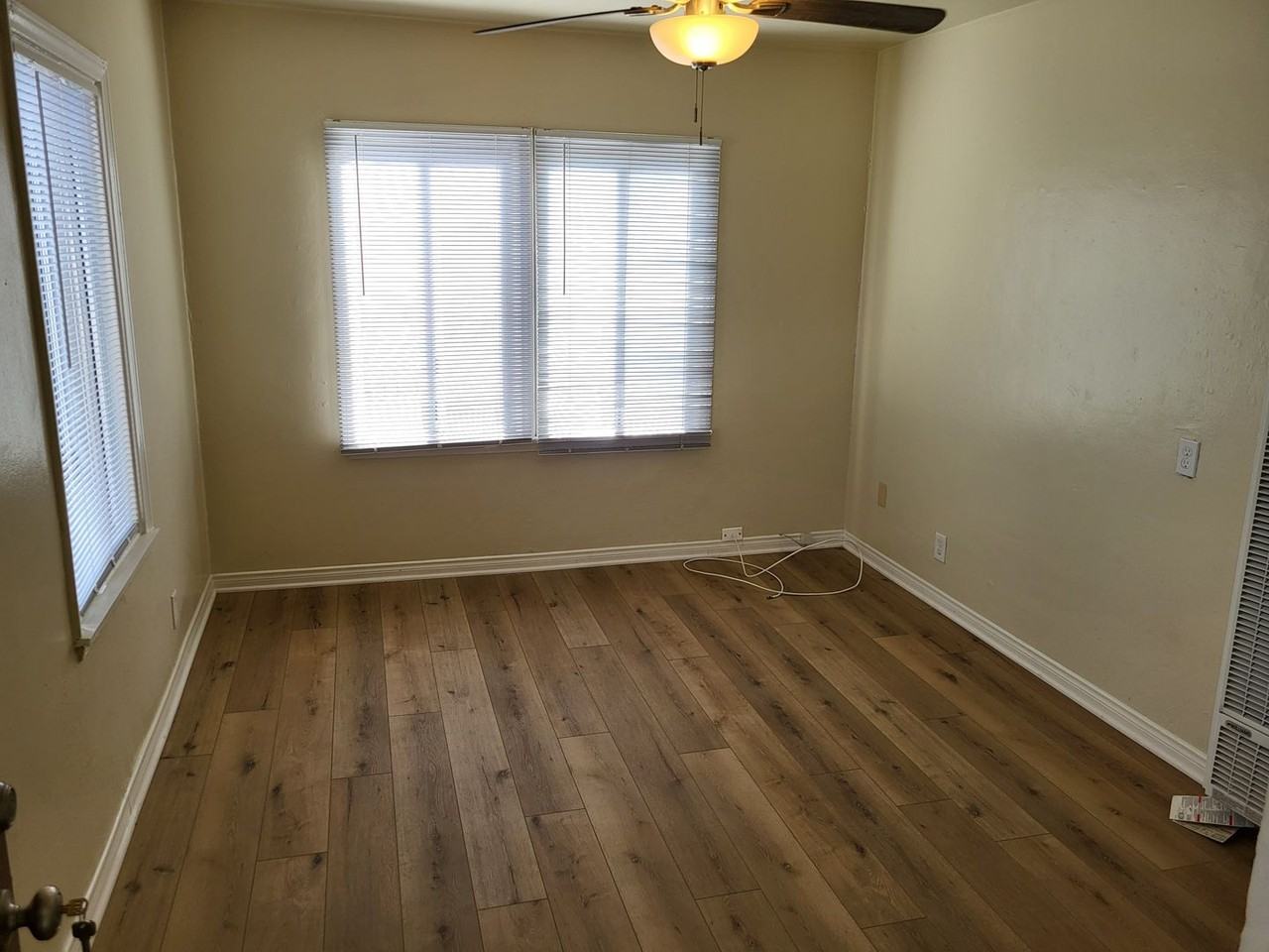 1536-38 Locust Ave - Photo 6 of 47