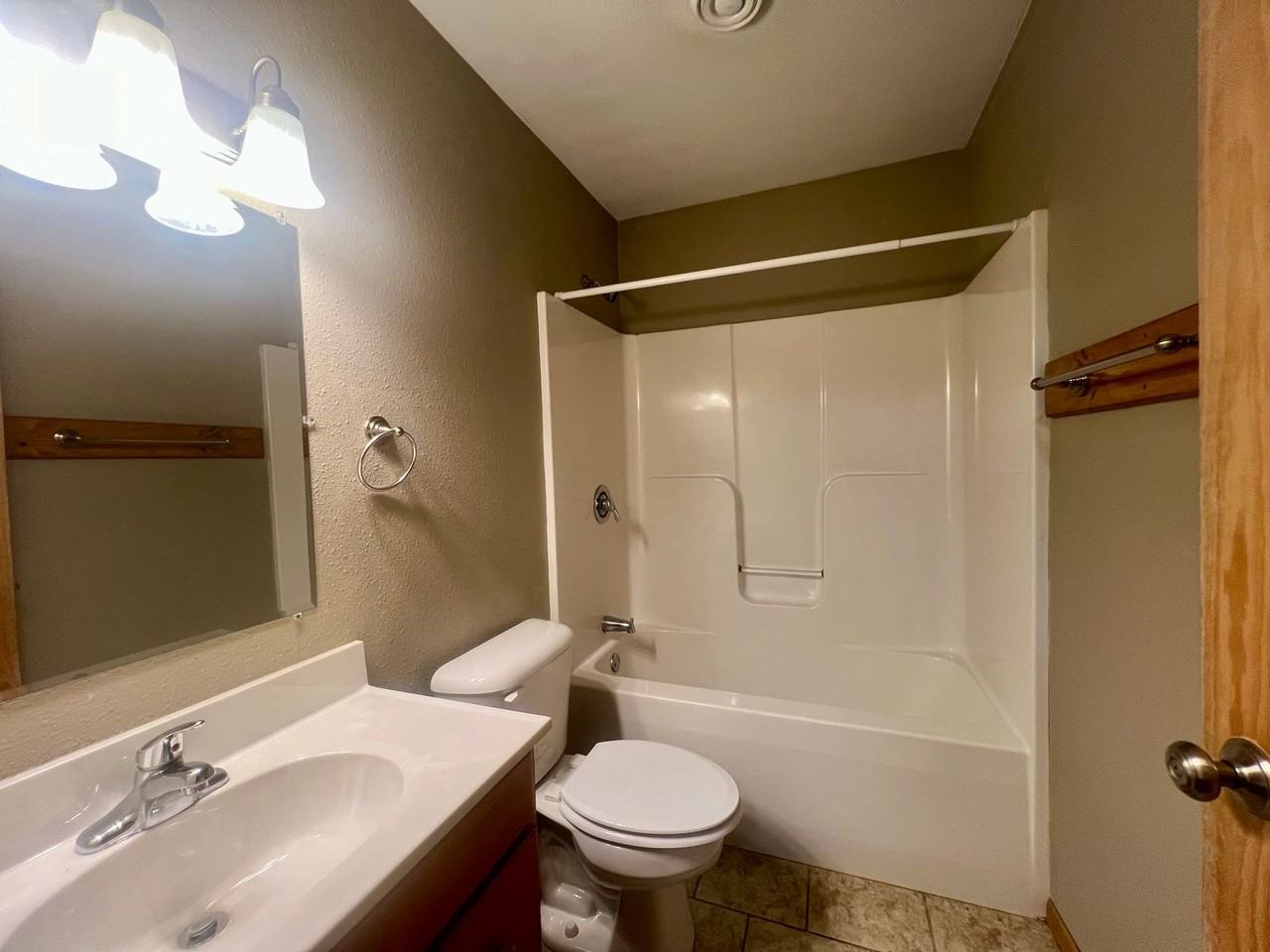 202 James - Photo 5 of 12