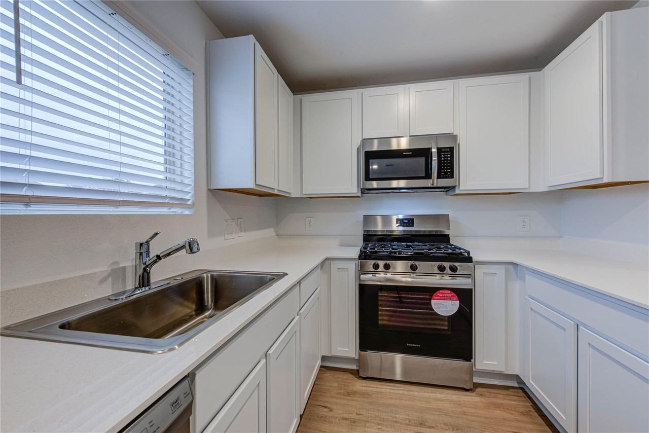 310 Birch Blossom Path #1 - Photo 4 of 21