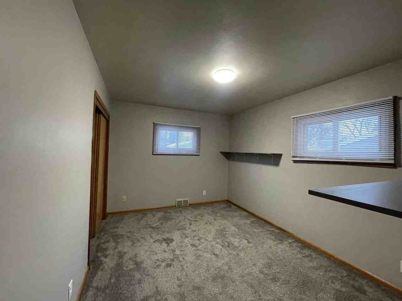 1638 8th St N - Photo 7 of 9