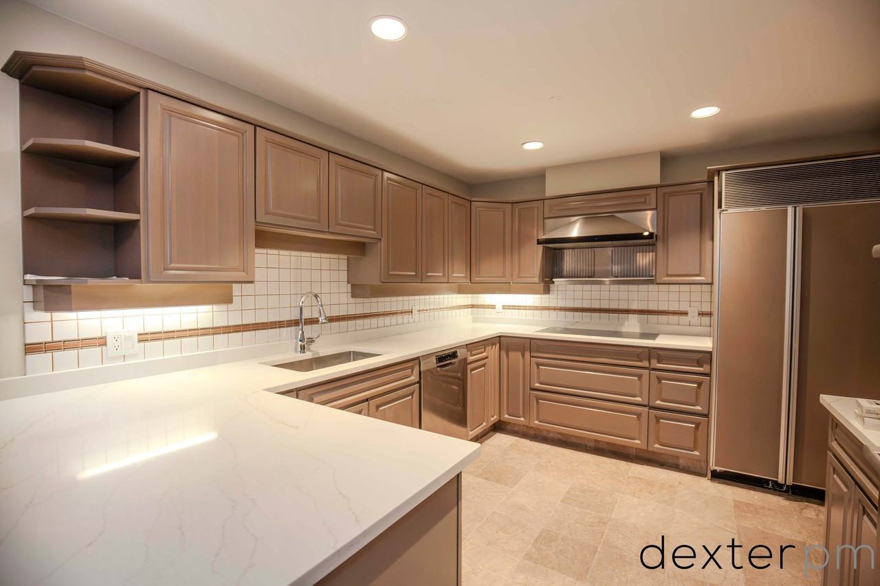 1919 Beach Avenue #601 - Photo 4 of 23