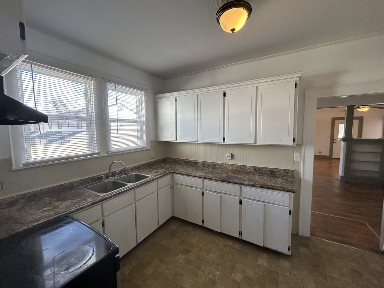 445 E Eufaula St #1 - Photo 7 of 19