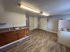 featured image of 542 W 4th St #2