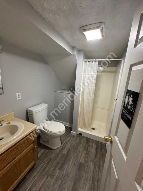 542 W 4th St #2 - Photo 3 of 7