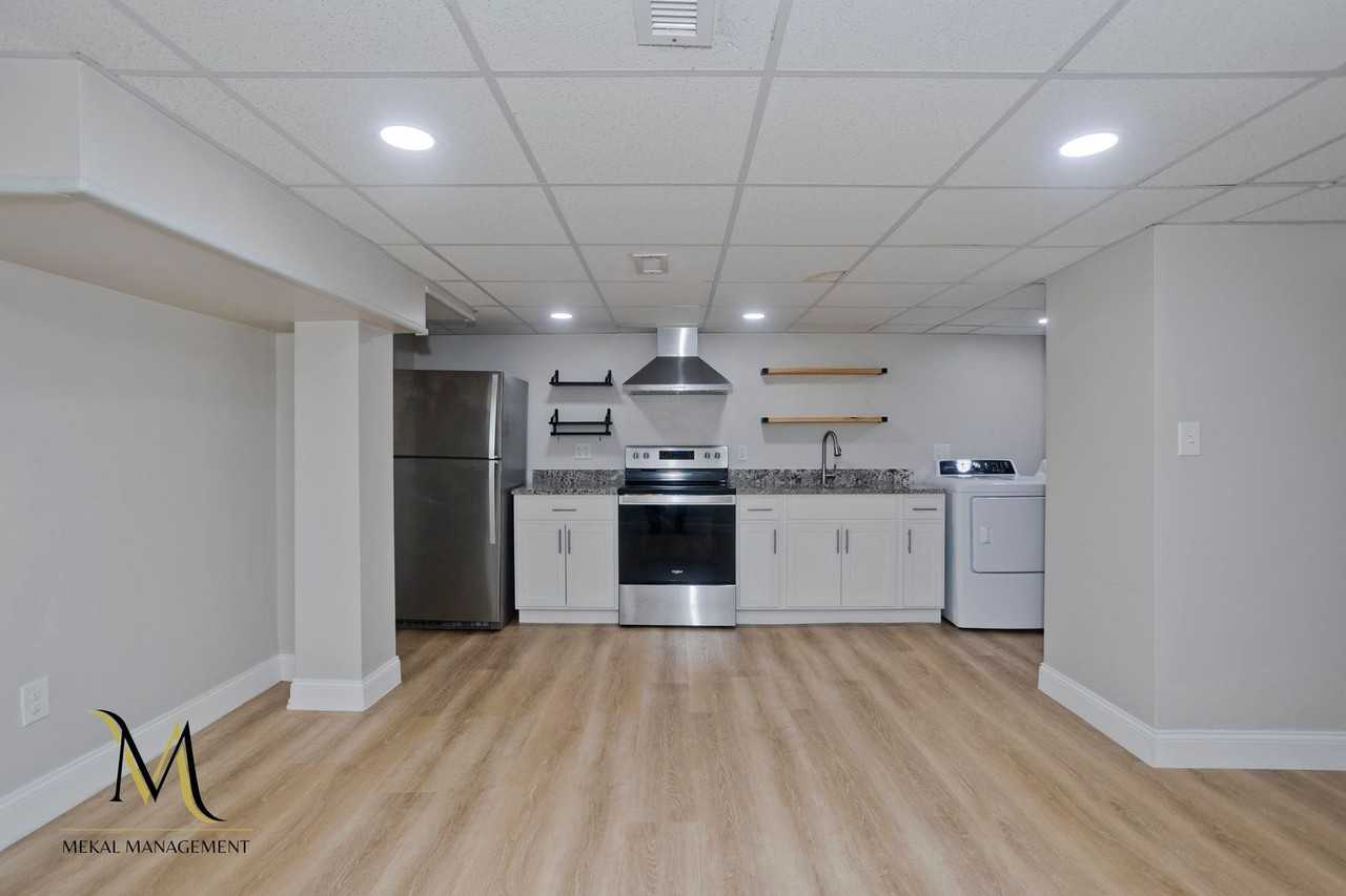 78 Elm St - Photo 3 of 29