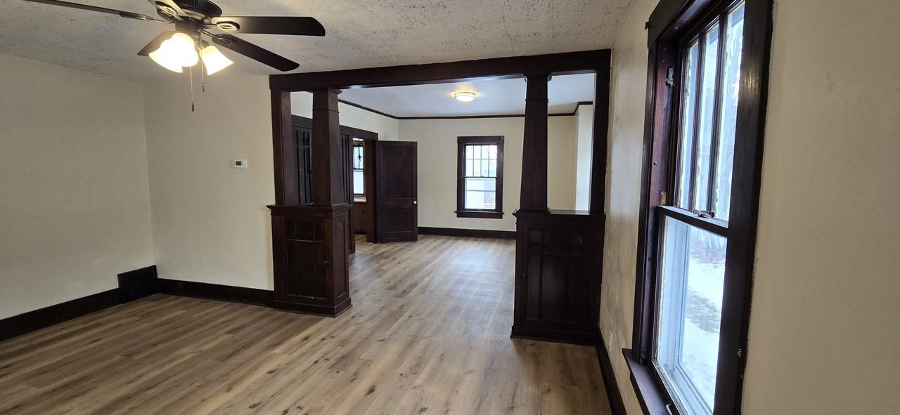 1519 22nd St #1 - Photo 4 of 17