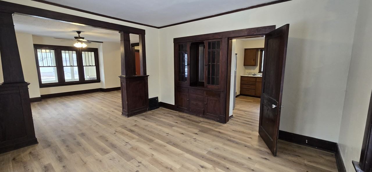 1519 22nd St #1 - Photo 5 of 17