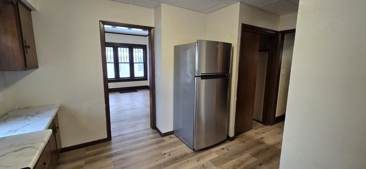 1519 22nd St #1 - Photo 6 of 17