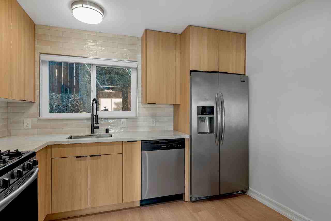 8685 Mellmanor Dr #D - Photo 4 of 14