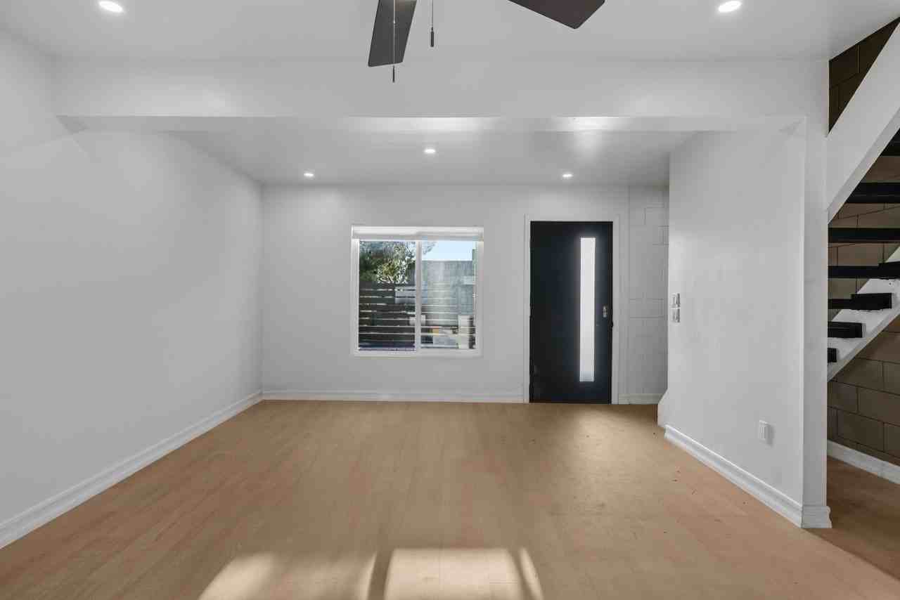 8685 Mellmanor Dr #D - Photo 5 of 14