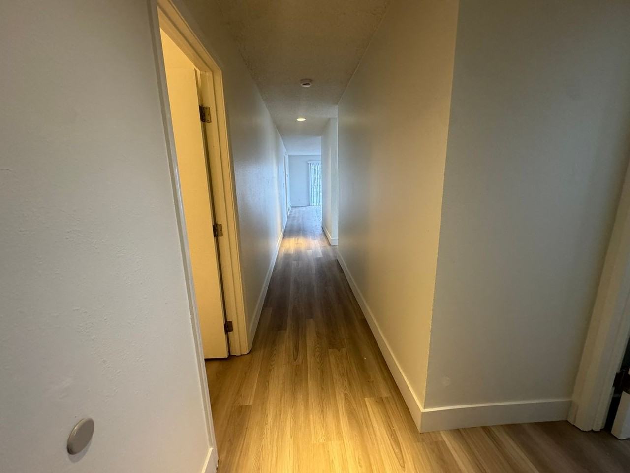 646 W 22nd St - Photo 5 of 21