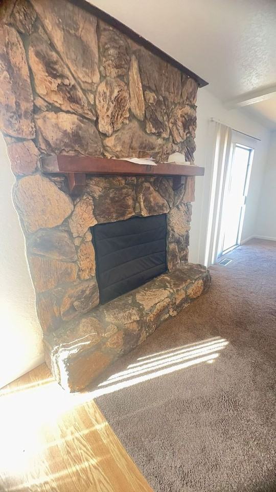 394 Lakeview Rd - Photo 4 of 13