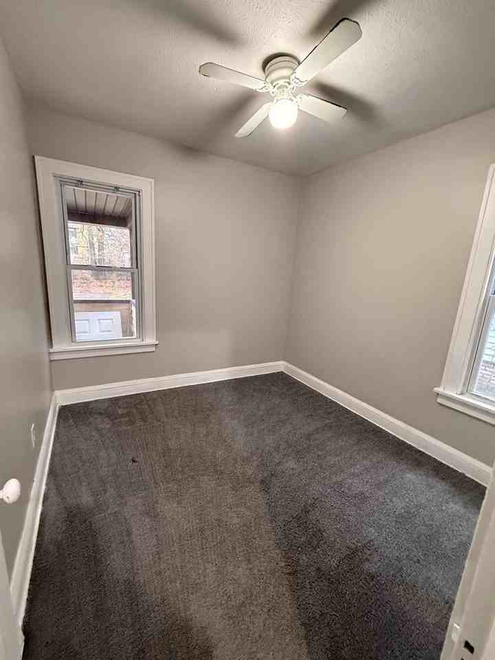 3645 E 146th st - Photo 2 of 19