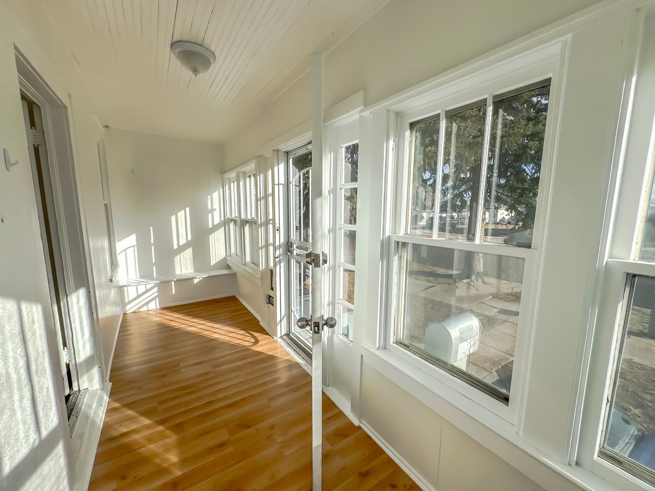 506 E 7th St #A - Photo 2 of 11