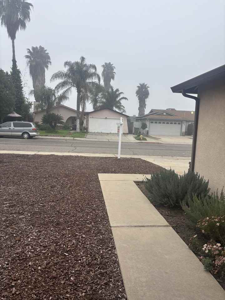 1086 Boxwood Way - Photo 5 of 29