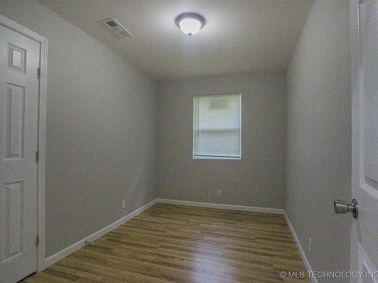 2546 N Owasso Ave #1 - Photo 5 of 7