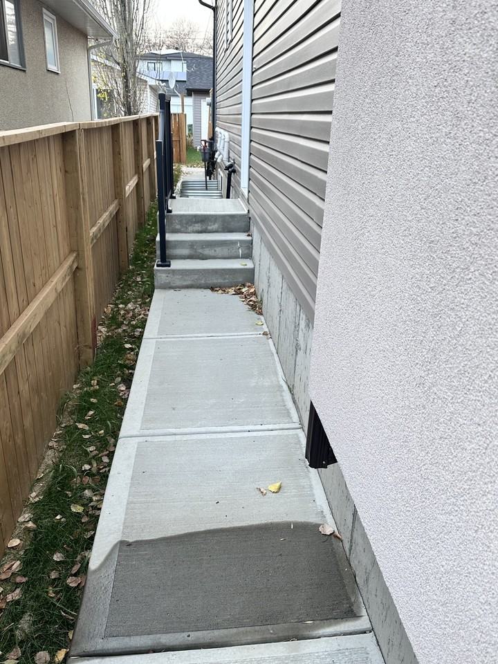 10428 147 St Nw #2 - Photo 2 of 10