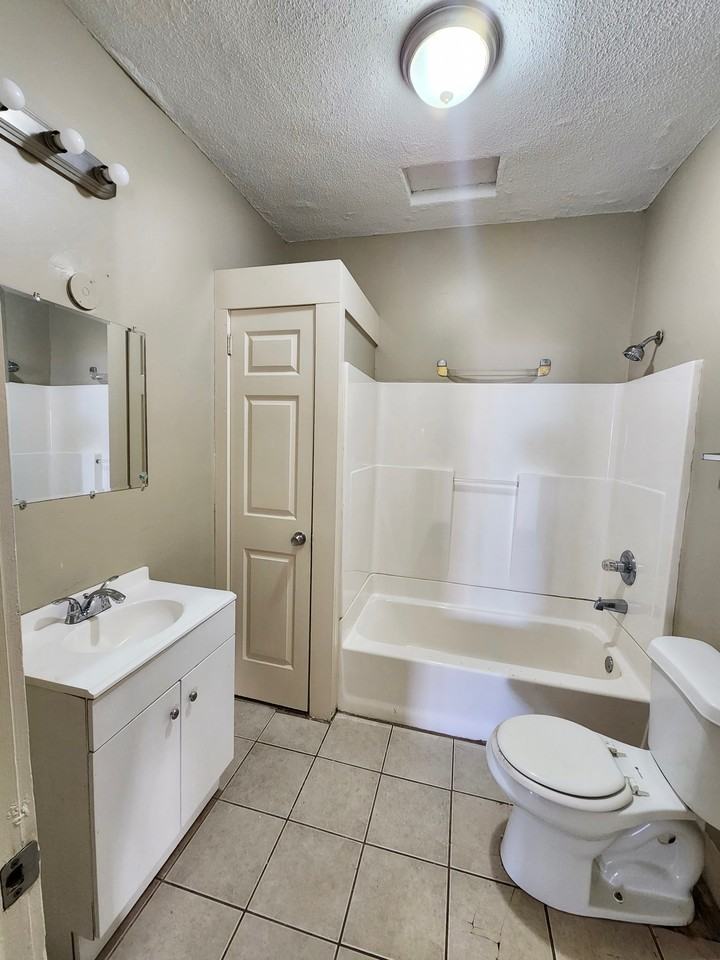 2129 30th Ave N #1 - Photo 5 of 7