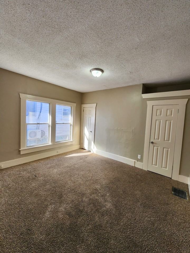 2129 30th Ave N #1 - Photo 7 of 7